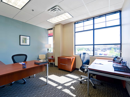 Regus - Minnesota, Maple Grove - Arbor Lakes Photo