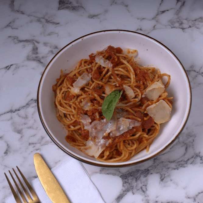 Spaghetti with Cherry Tomato Sauce (V, NF)