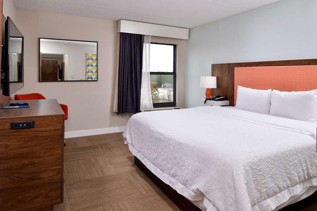 Hampton Inn Henderson Image