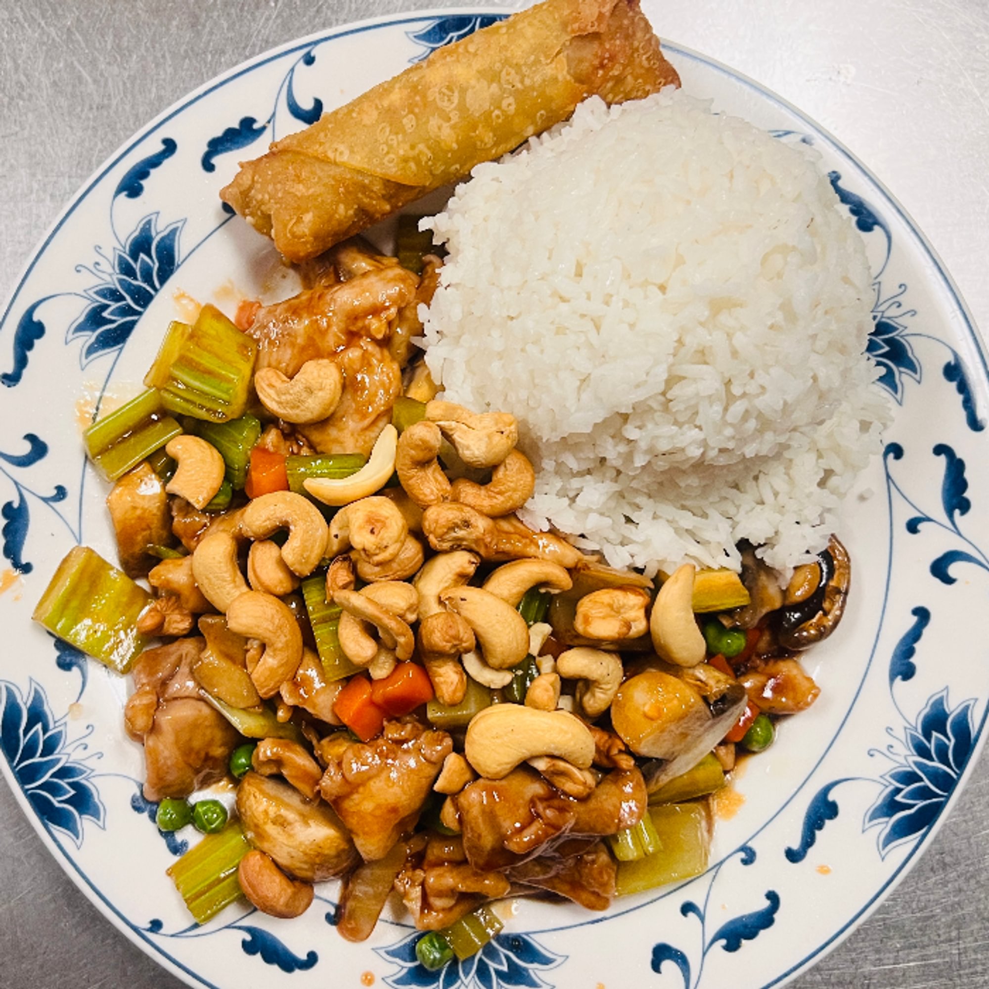 4. Chicken Cashew (Lunch Special)