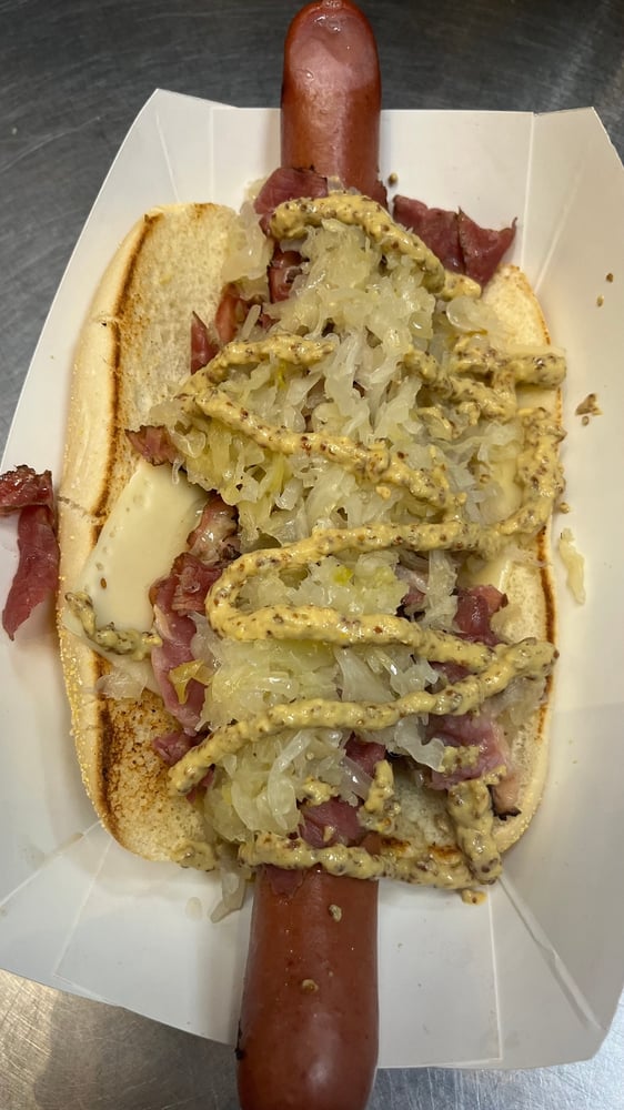 Tsunami Hot Dog
