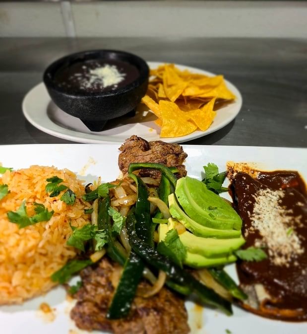 Tampiqueña Steak