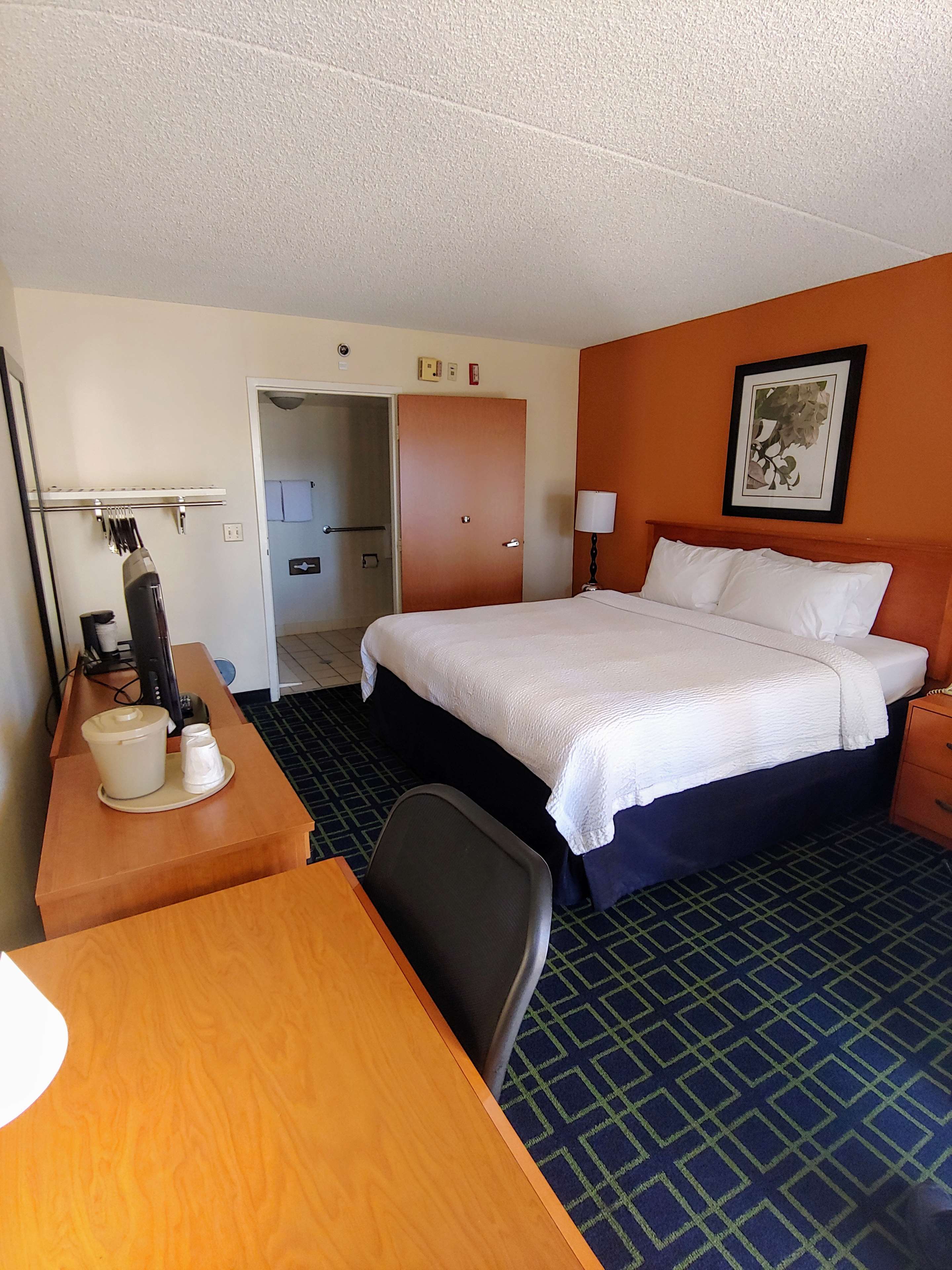 SureStay Plus Hotel by Best Western Scottsdale North Photo