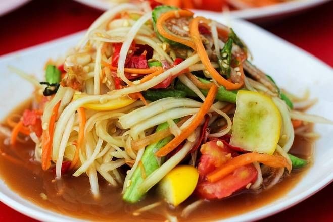 Som Tum (Green Papaya Salad)