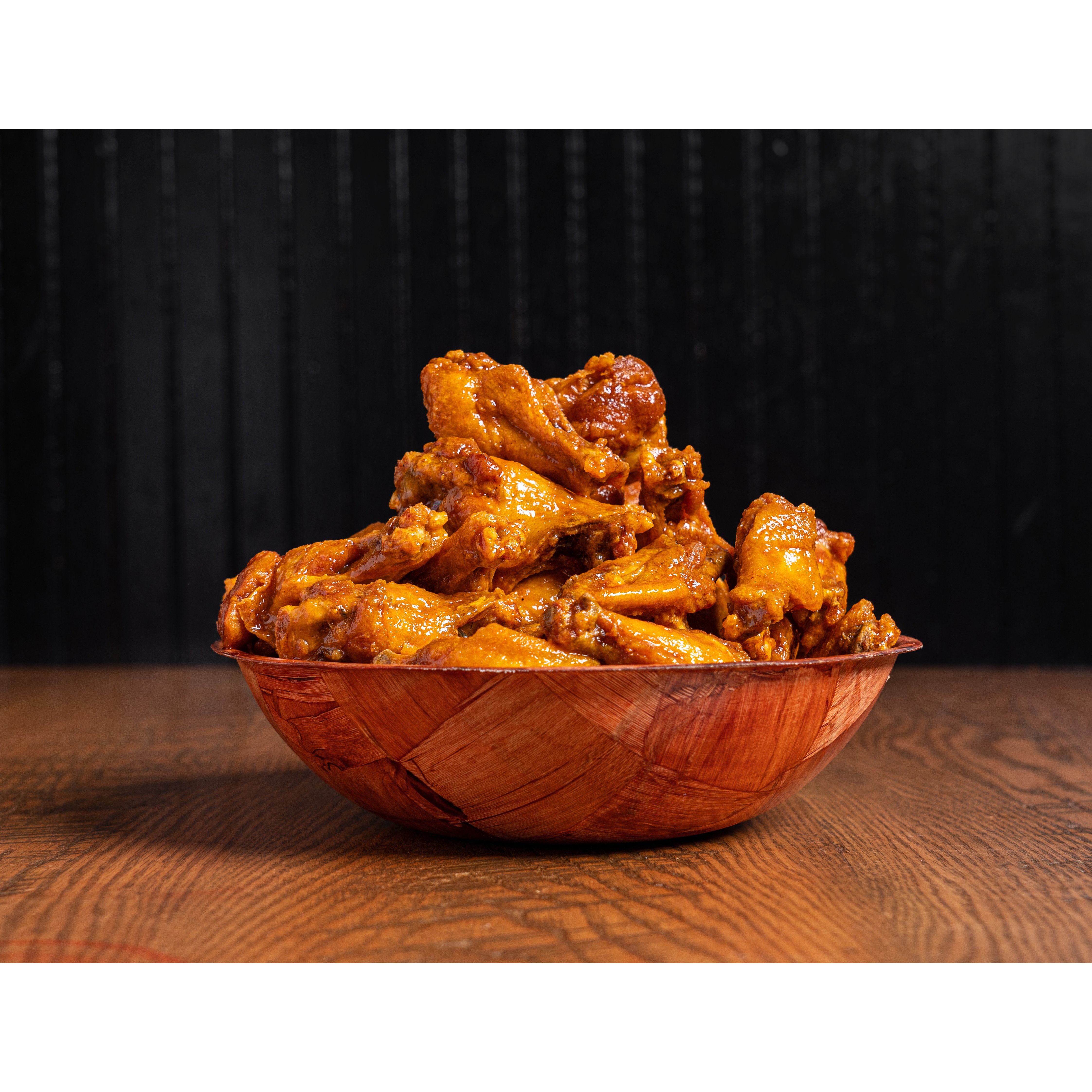 Duff's Famous Wings Logo