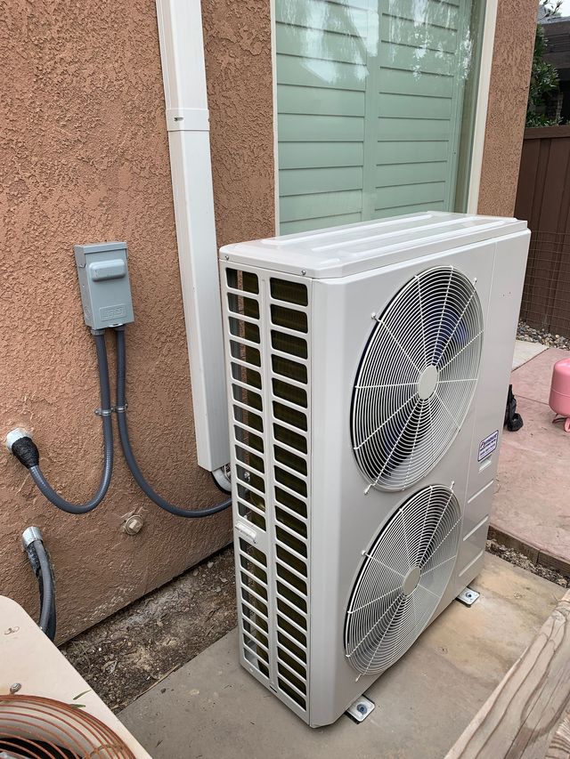 Fynaut & Johnson Inc Image