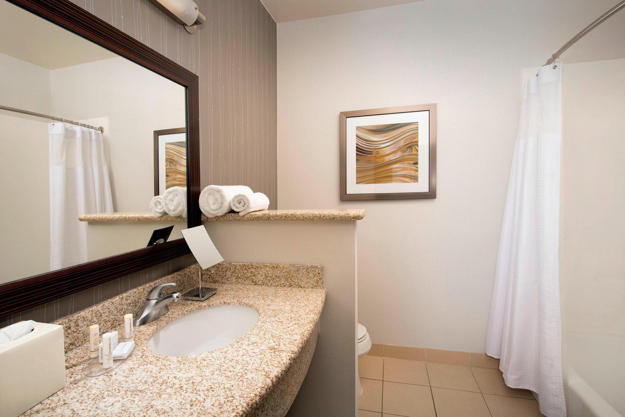 Courtyard by Marriott Tyler Photo