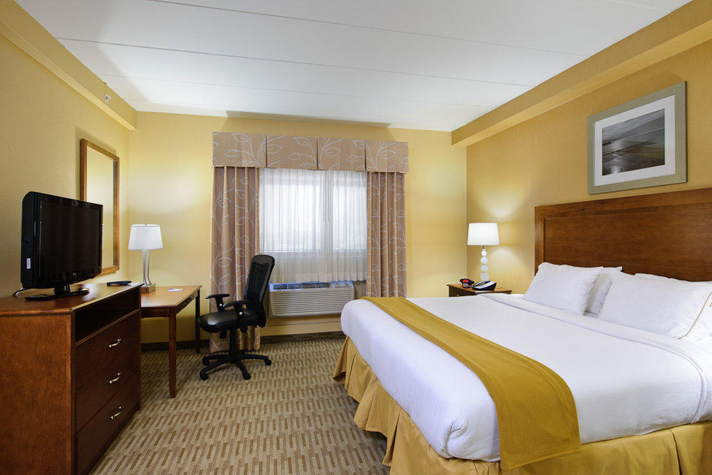 Holiday Inn Express Philadelphia Airport, an IHG Hotel, 101 Taylor