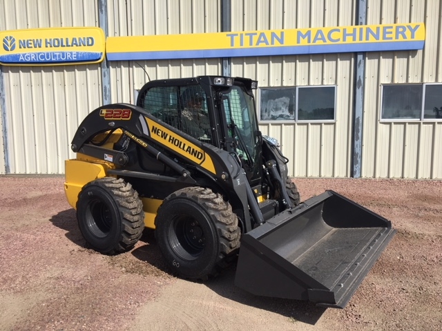 2018 New Holland L228