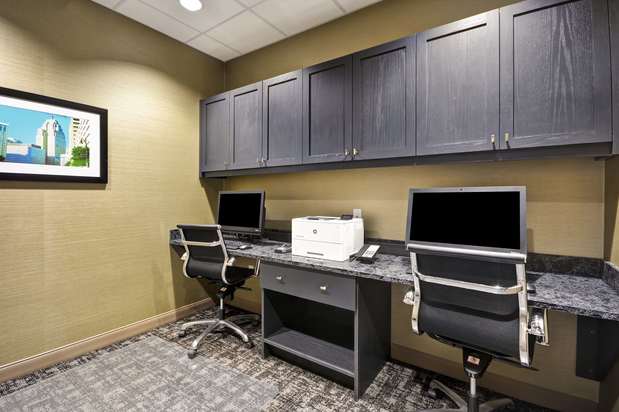 Images Hampton Inn & Suites Detroit/Warren