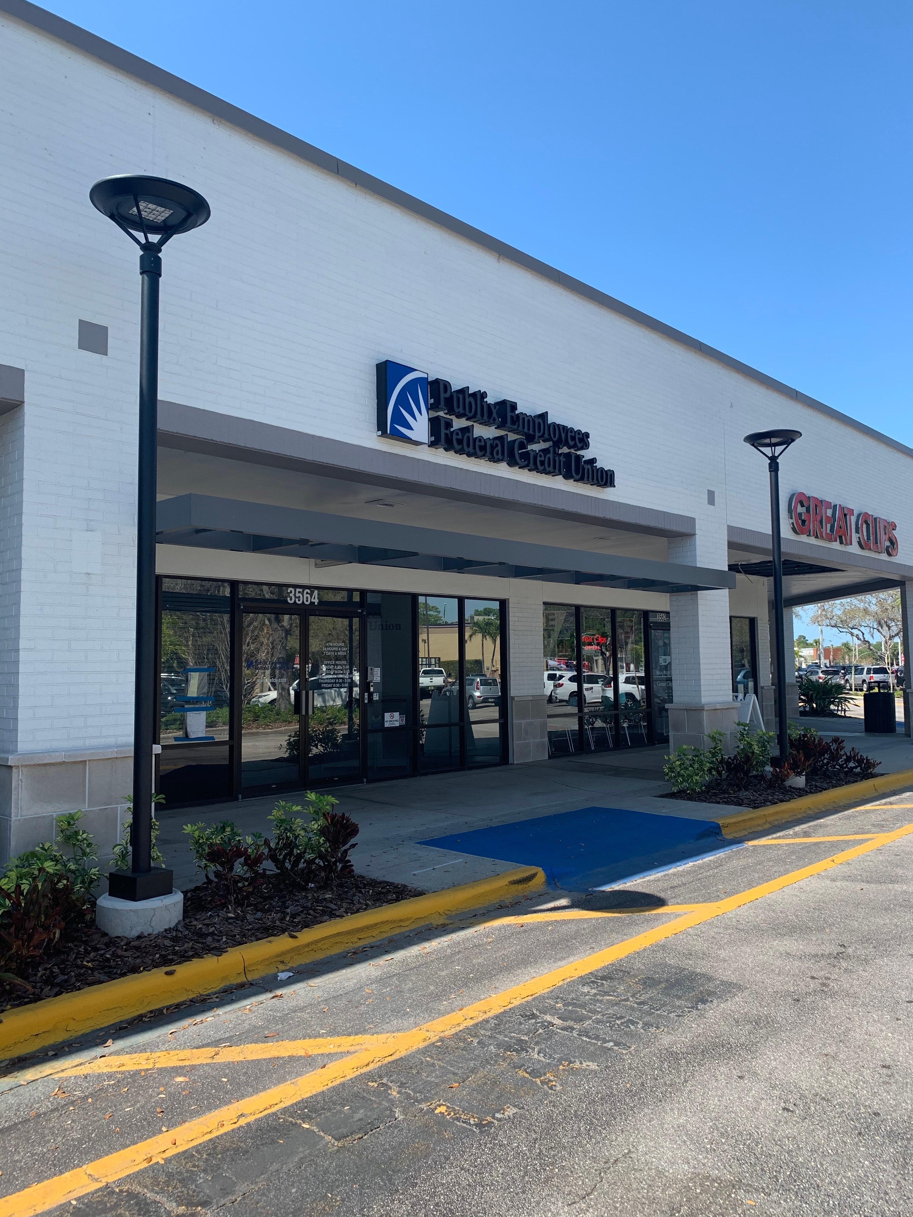 Publix Employees Federal Credit Union at Sarasota Image