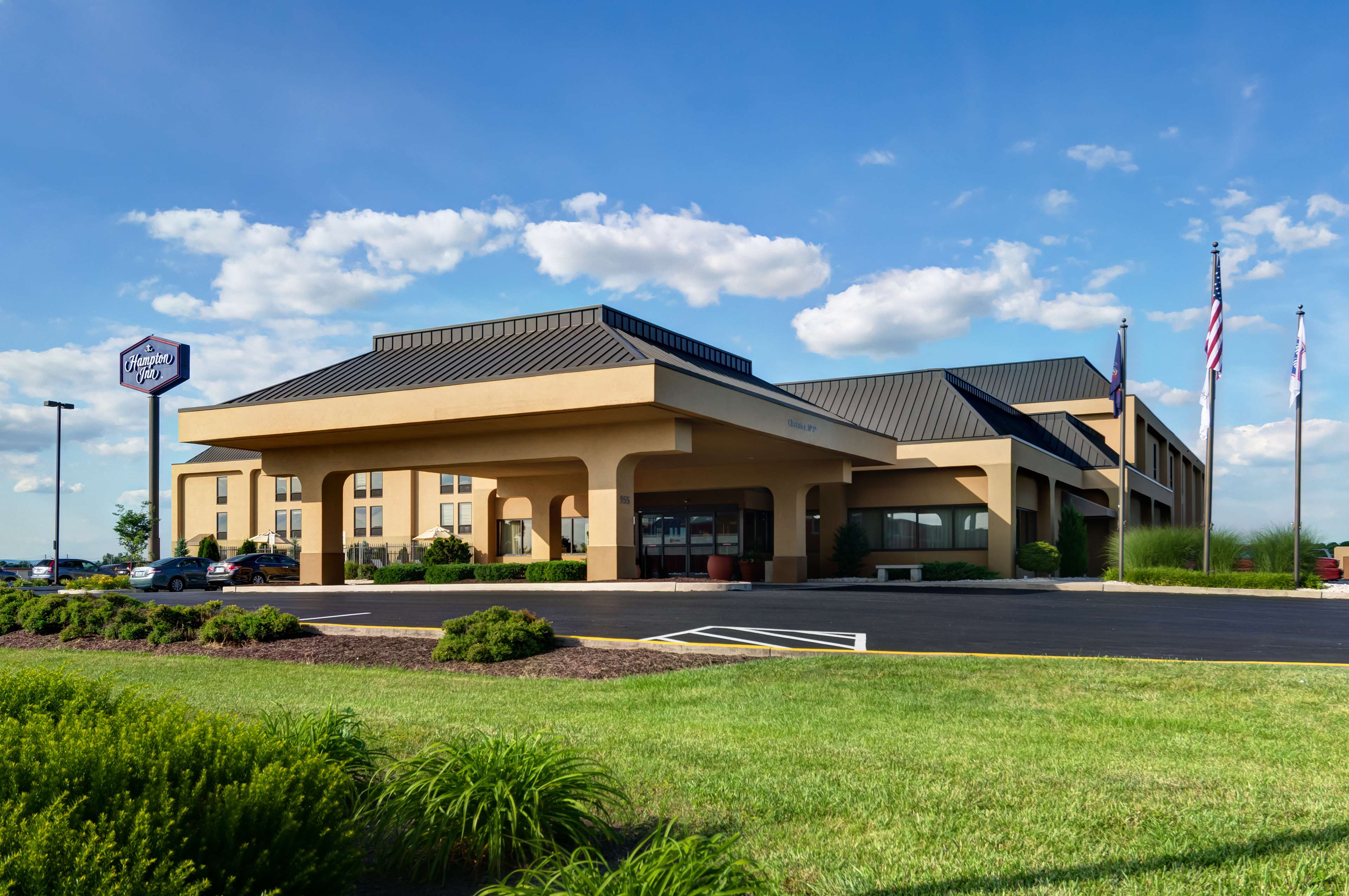 Hampton Inn Chambersburg, 955 Lesher Rd., Chambersburg, PA, Hotels