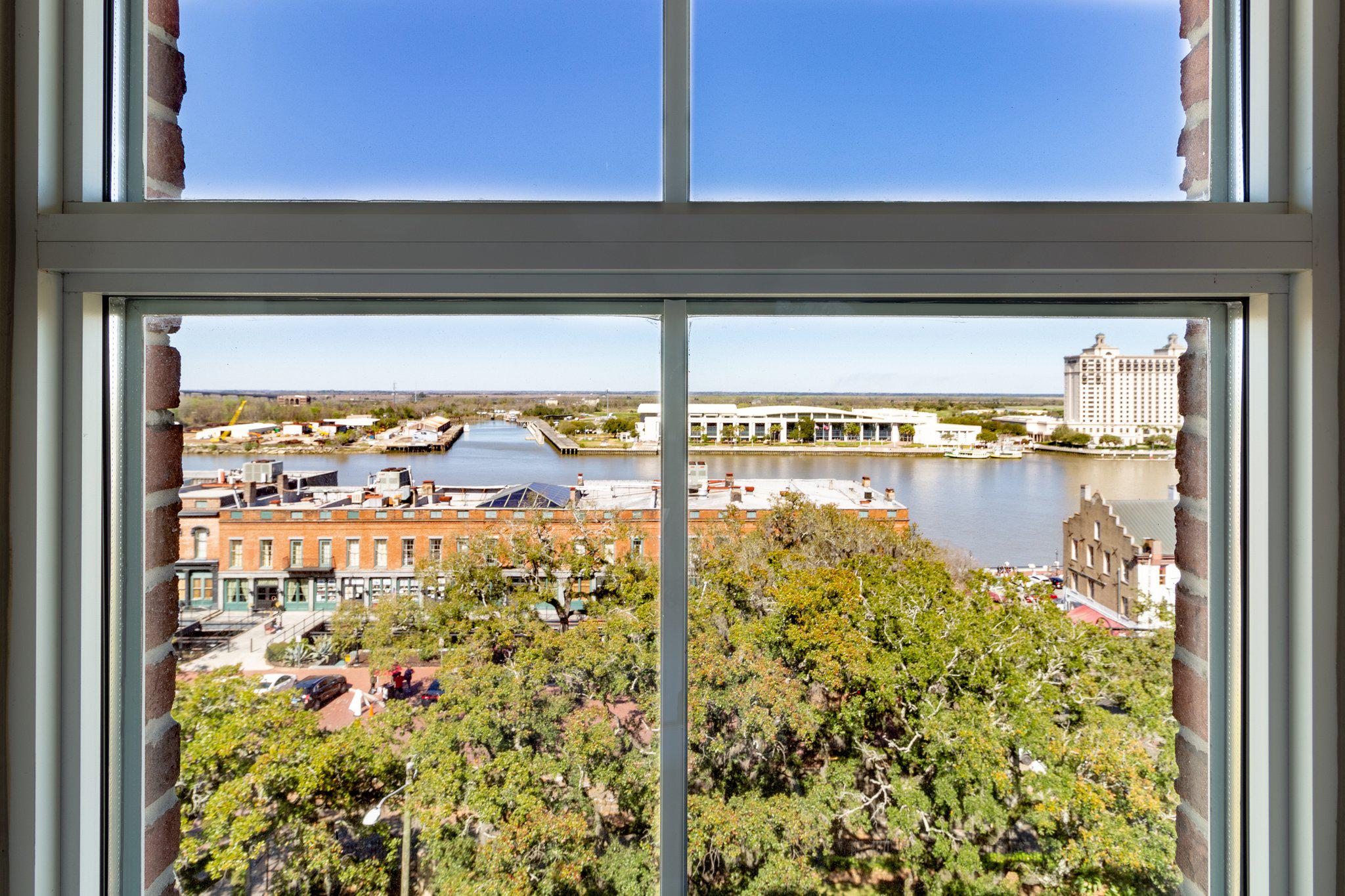 Holiday Inn Express Savannah-Historic District Photo