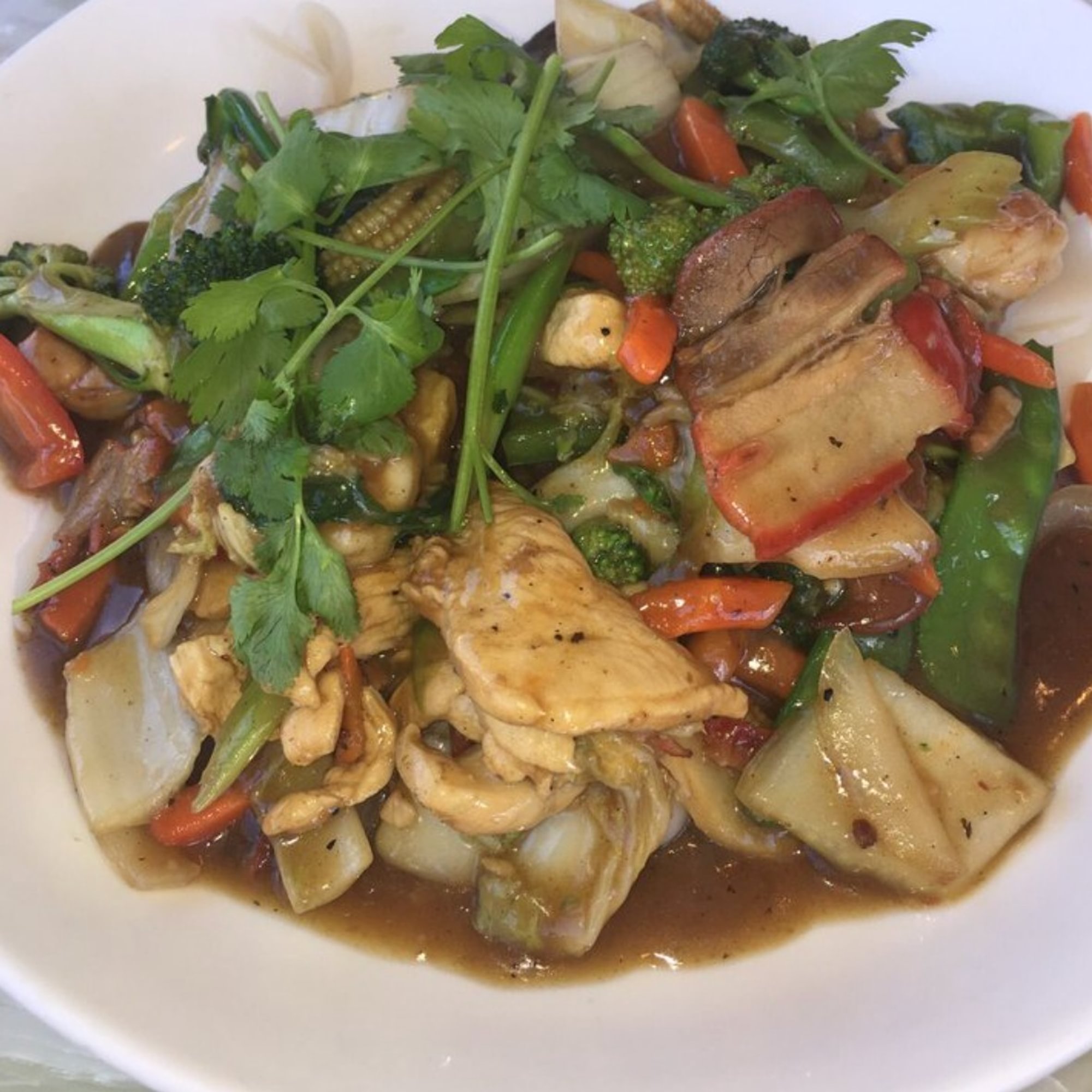Rice Noodles Stir-Fry with Assorted Vegetables & Tofu