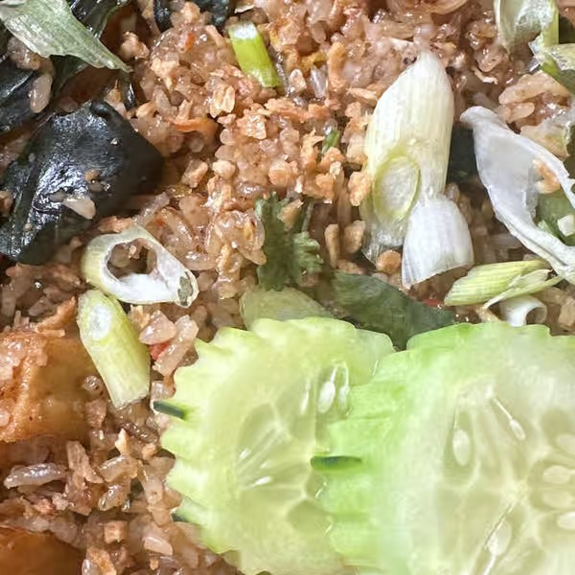 R2. Kao Pad Spicy Basil