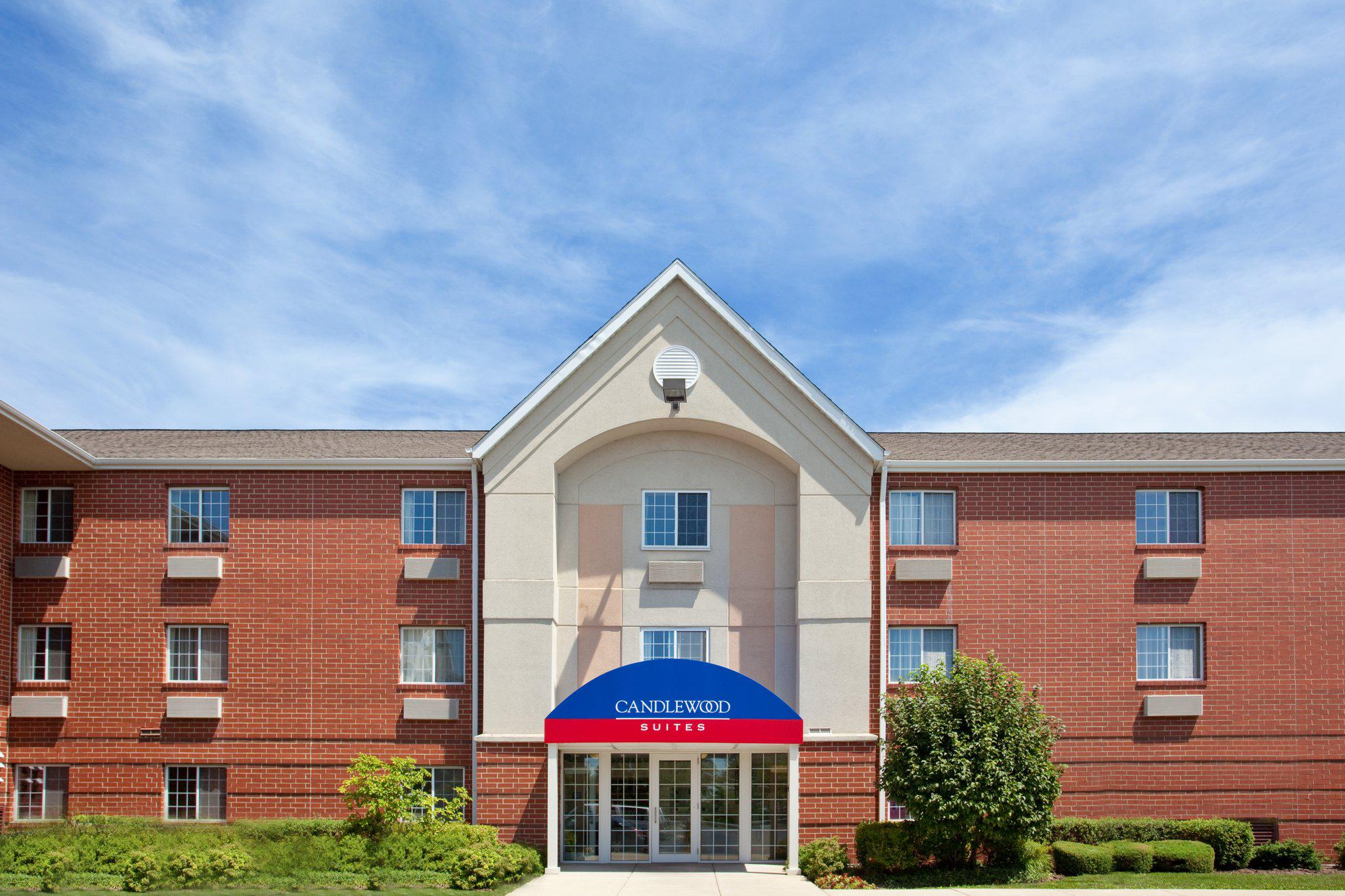 Candlewood Suites Chicago/Naperville Photo