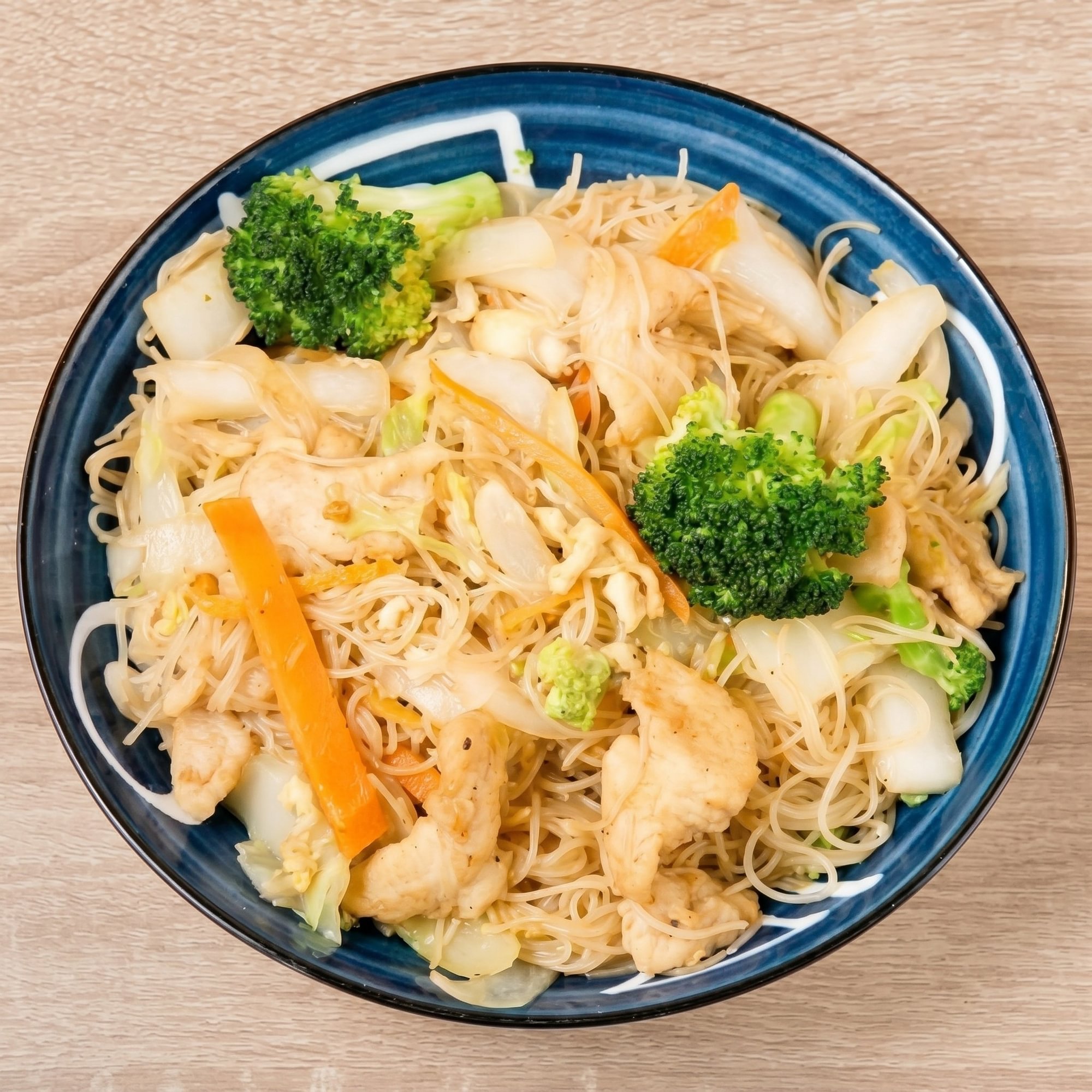 Chicken Pan Fried Rice Noodle