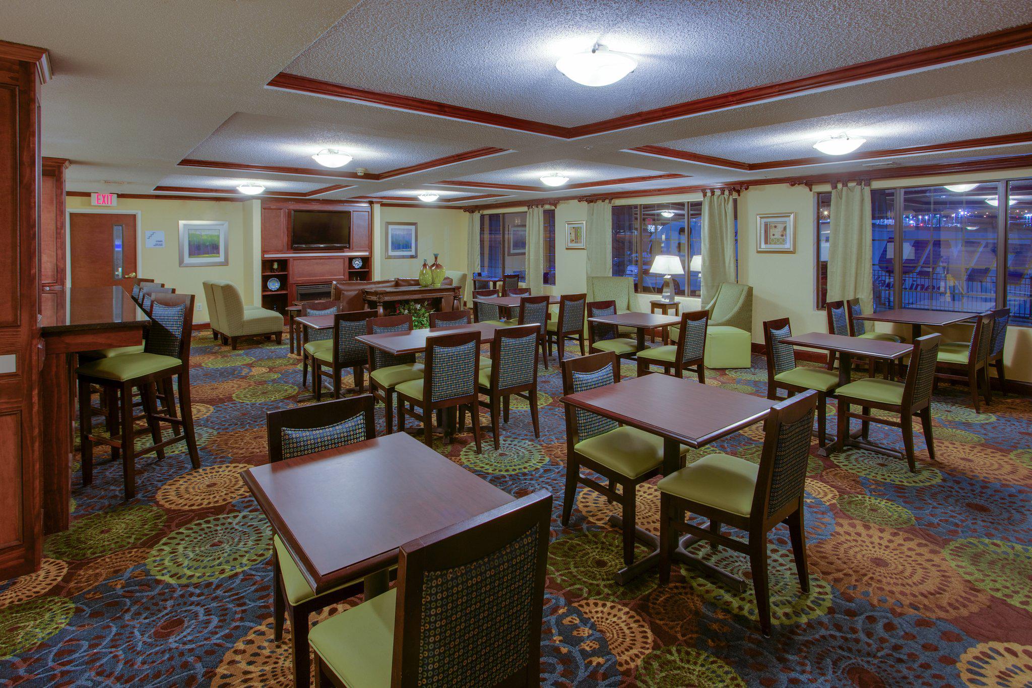 Holiday Inn Express Winston-Salem Photo