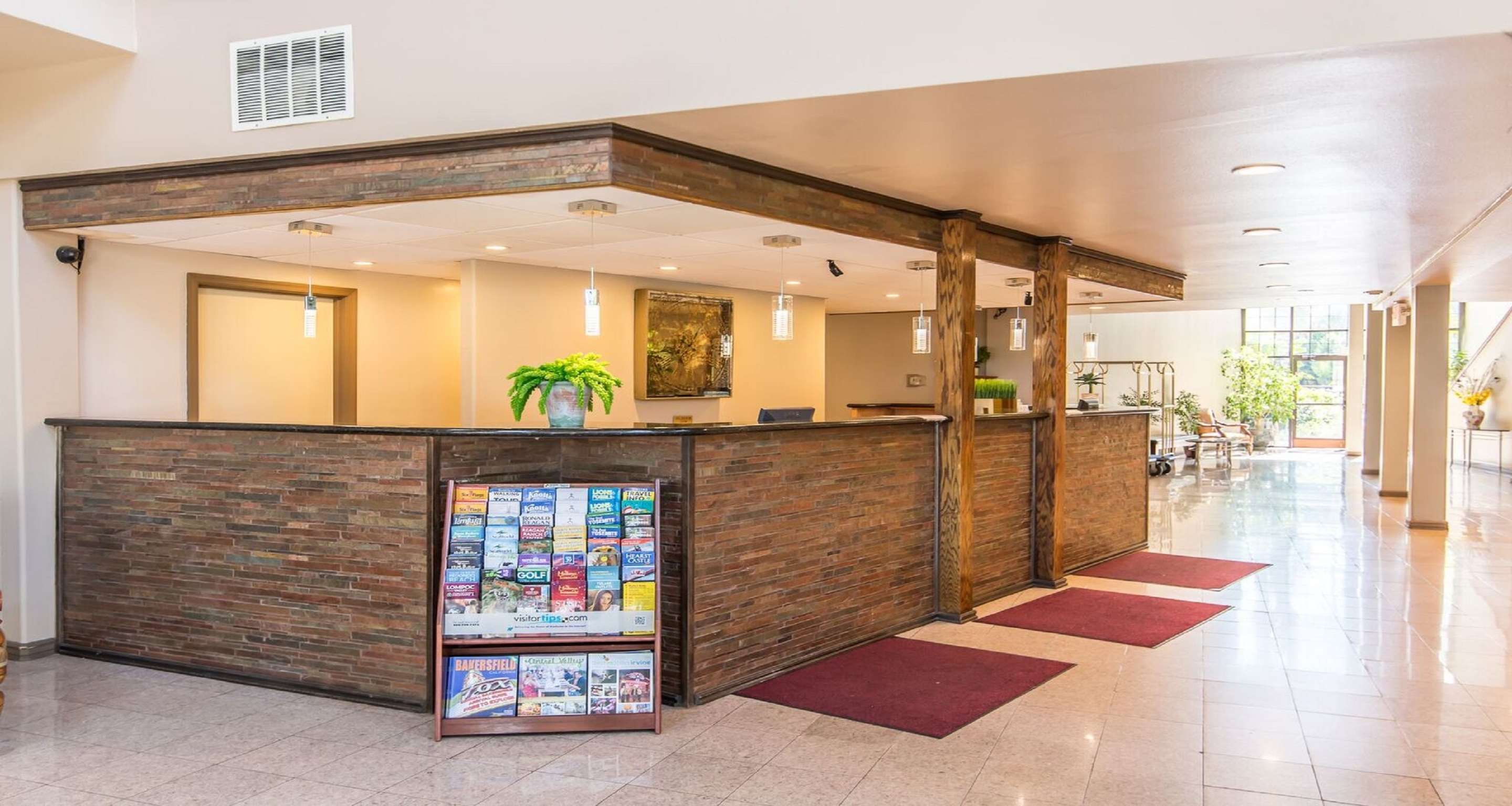 SureStay Plus Hotel by Best Western Bakersfield North Photo