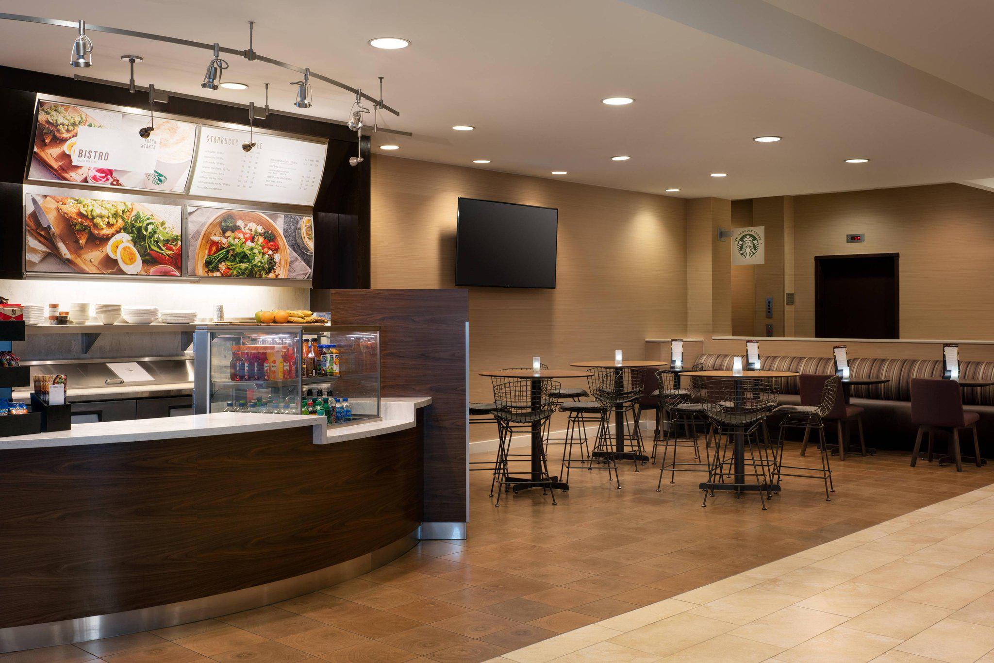 Courtyard by Marriott Denver Airport Photo