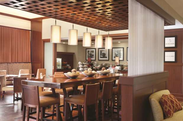Images Hampton Inn & Suites Mystic
