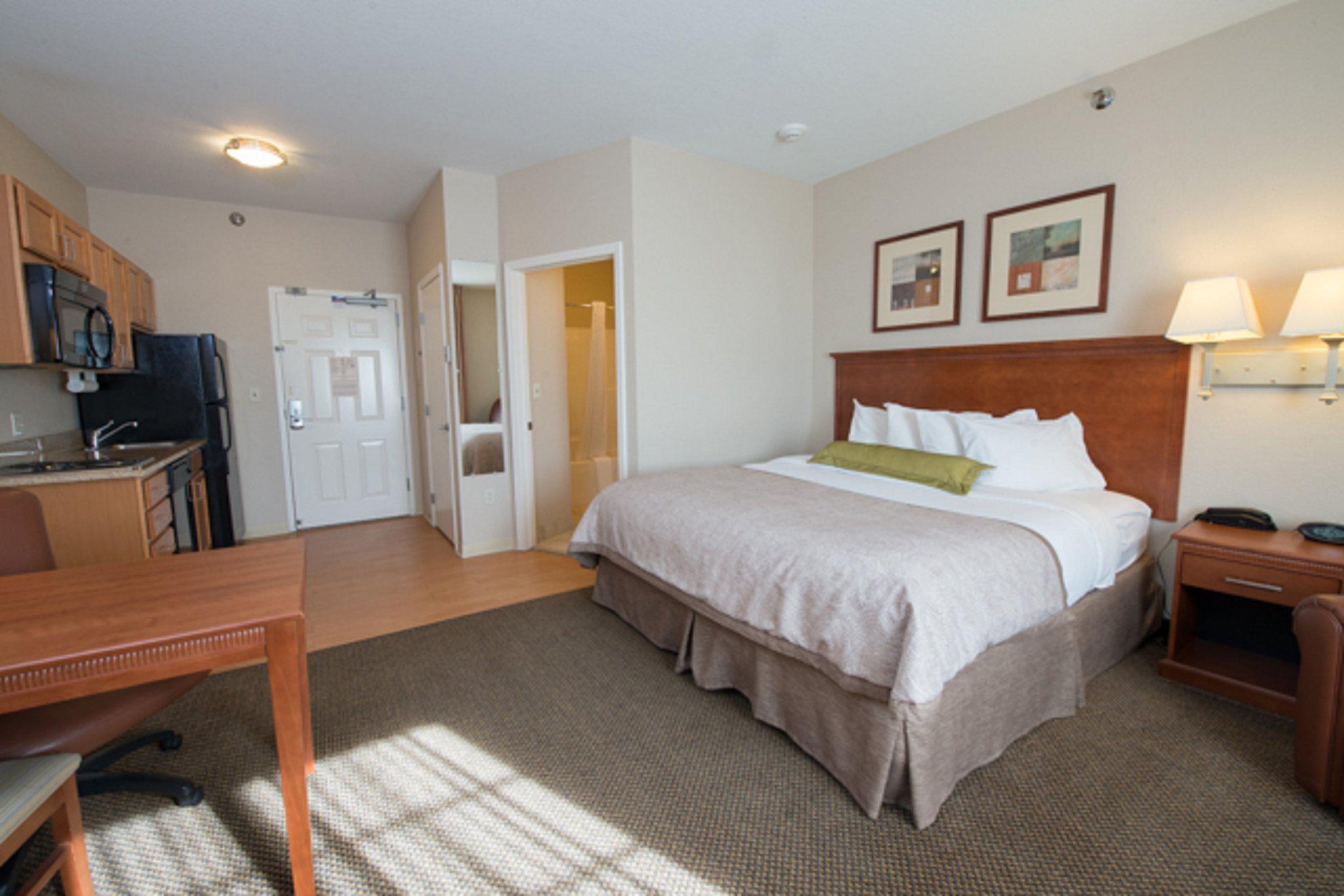 Candlewood Suites Bismarck Photo