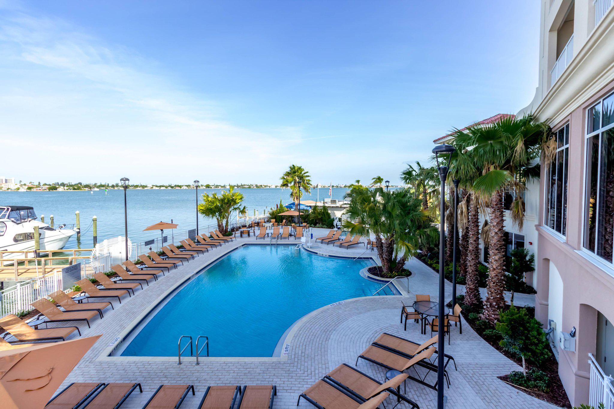 Courtyard by Marriott St. Petersburg Clearwater/Madeira Beach Photo