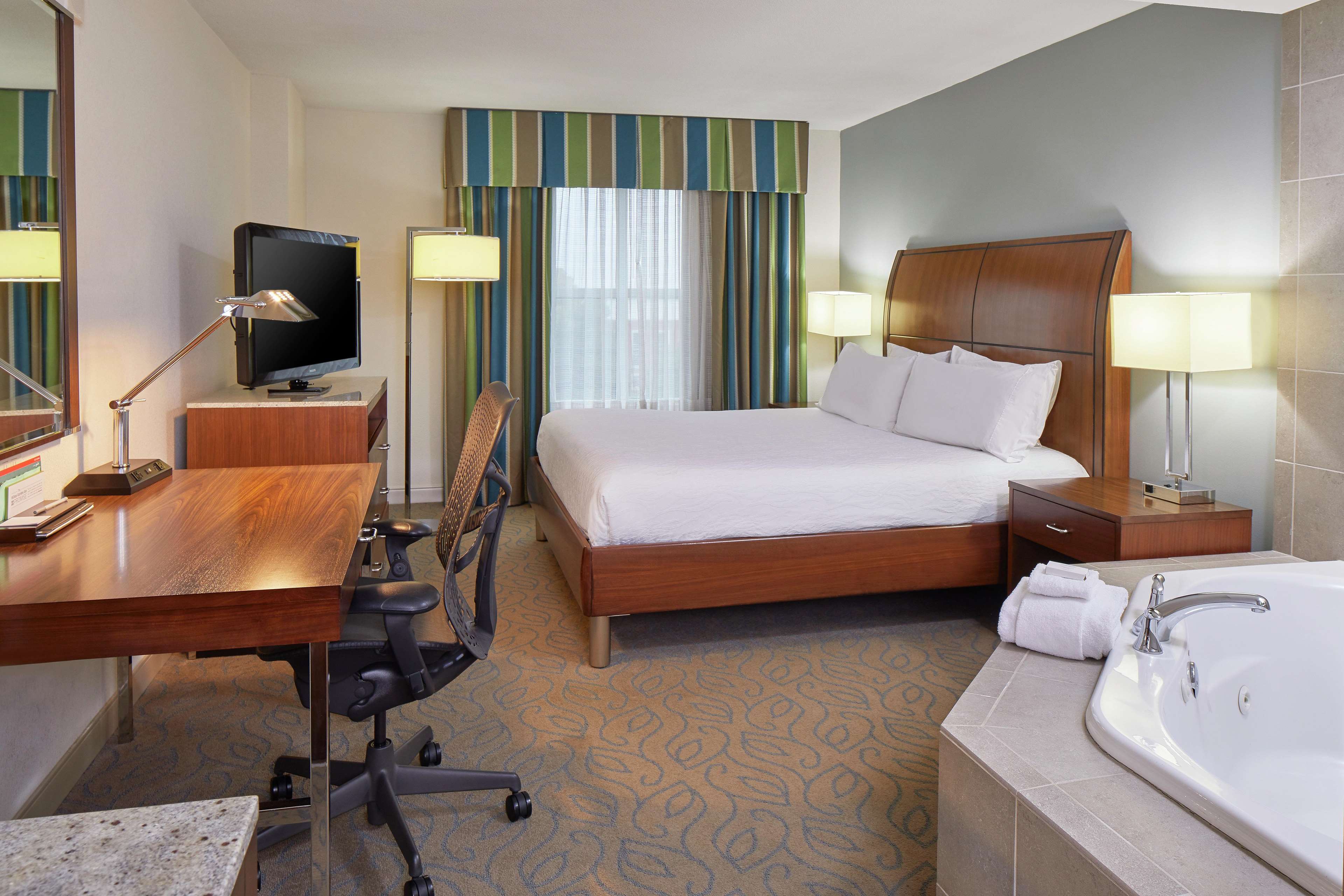 Hilton Garden Inn Atlanta Midtown Photo