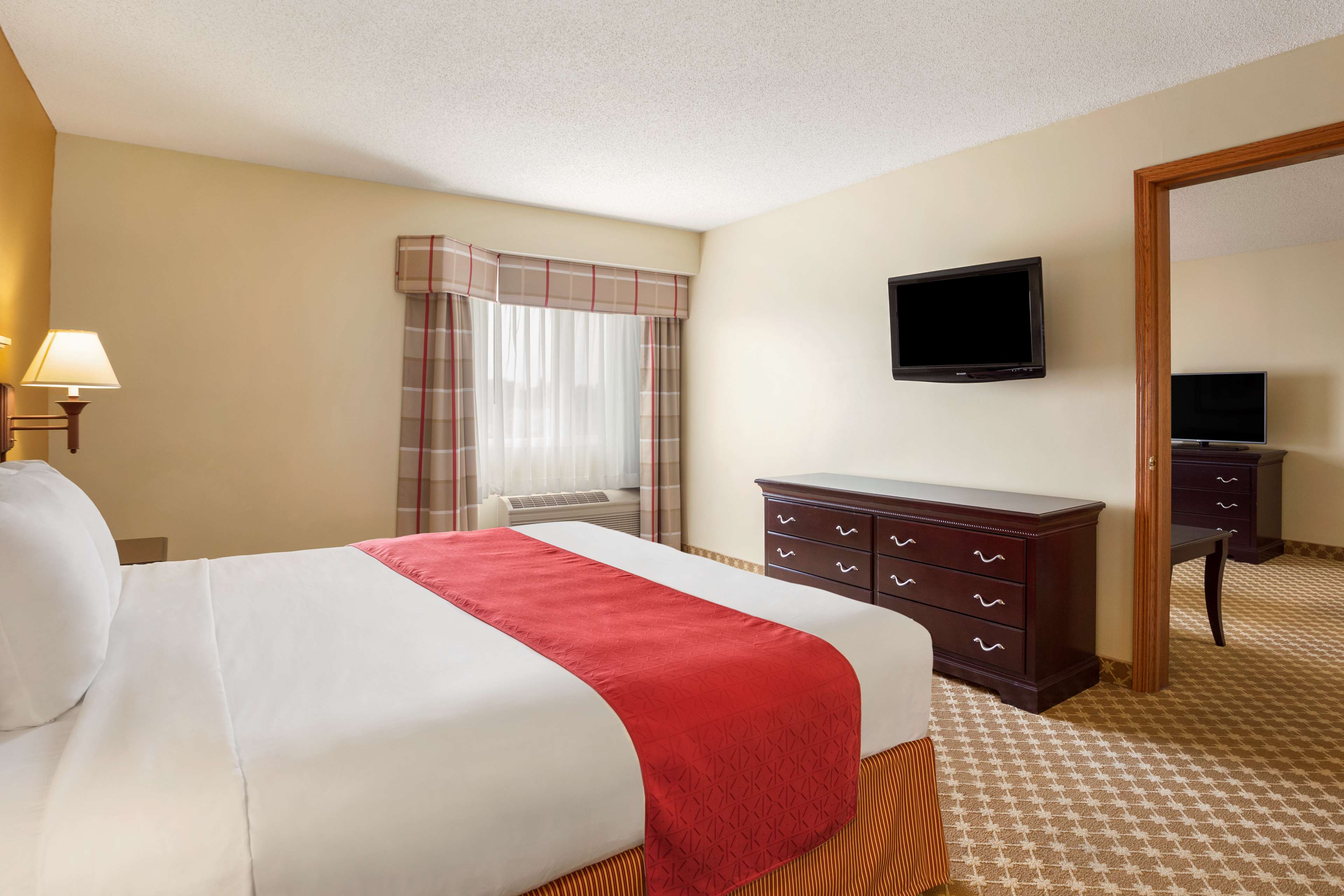 Country Inn & Suites by Radisson, Lincoln North Hotel and Conference Center, NE Photo