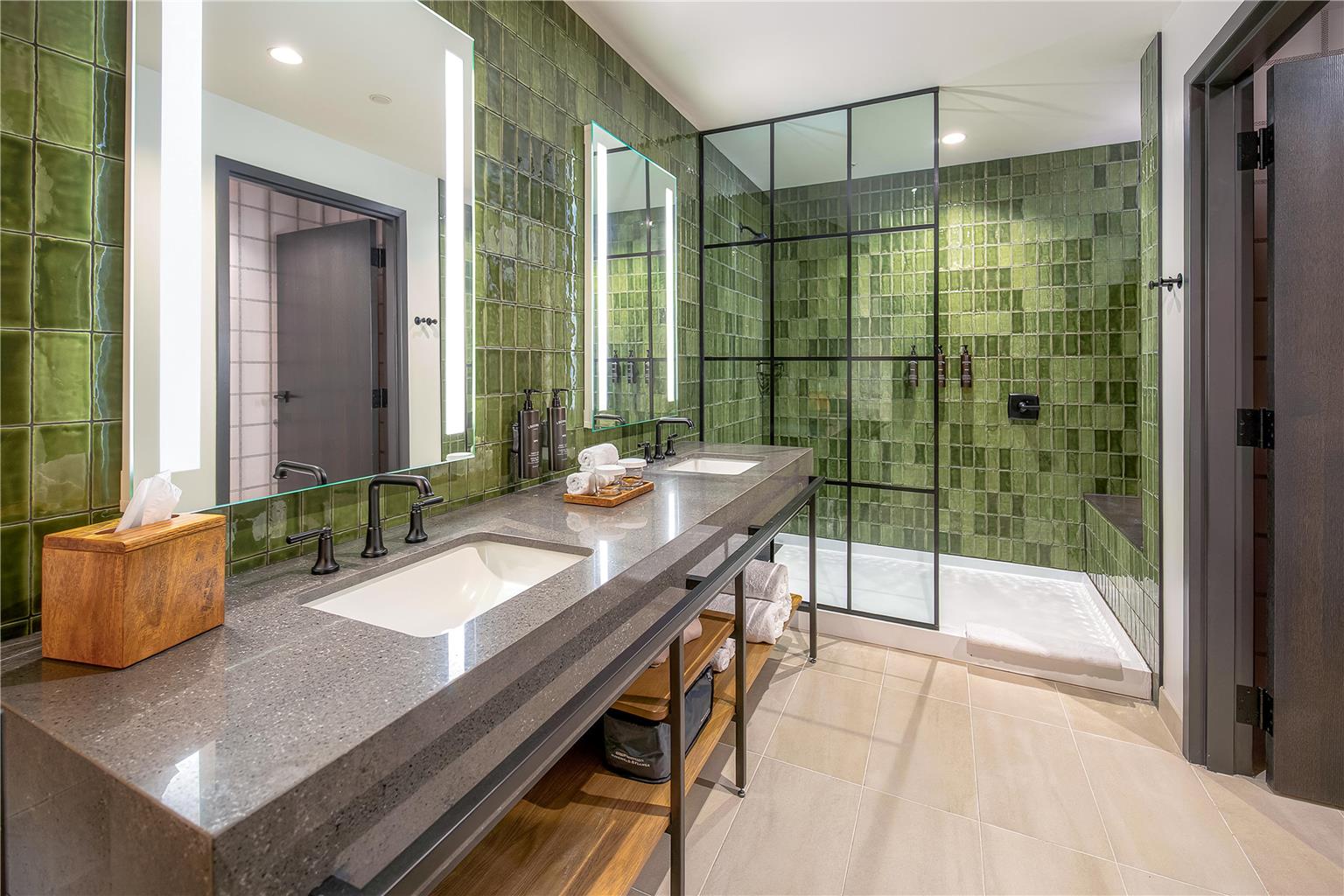 The Key Hotel Dubuque, Tapestry Collection by Hilton Image