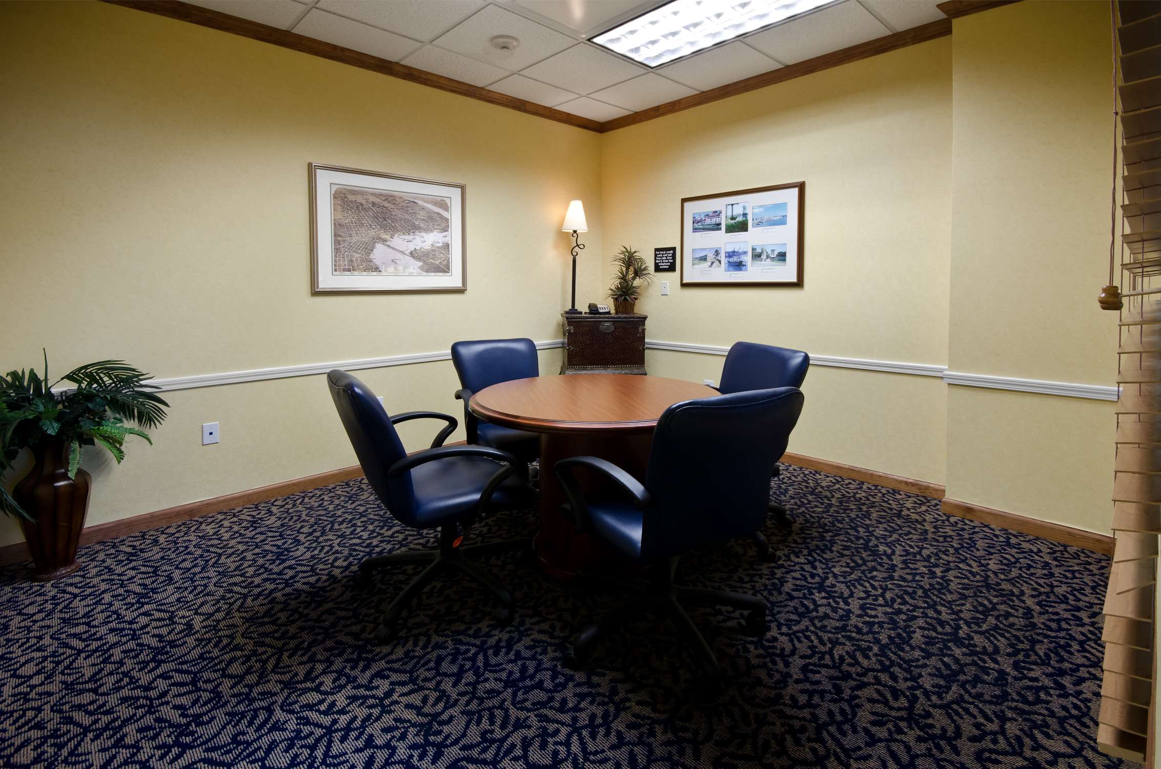 Hampton Inn & Suites Jacksonville Deerwood Park Photo