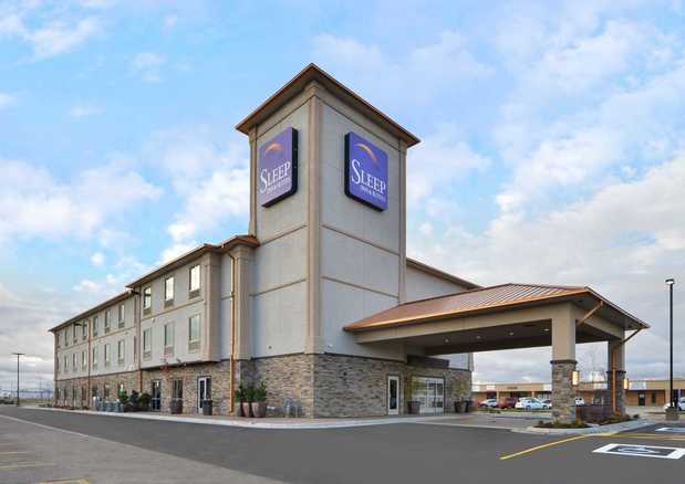 Images Sleep Inn & Suites & Conference Center
