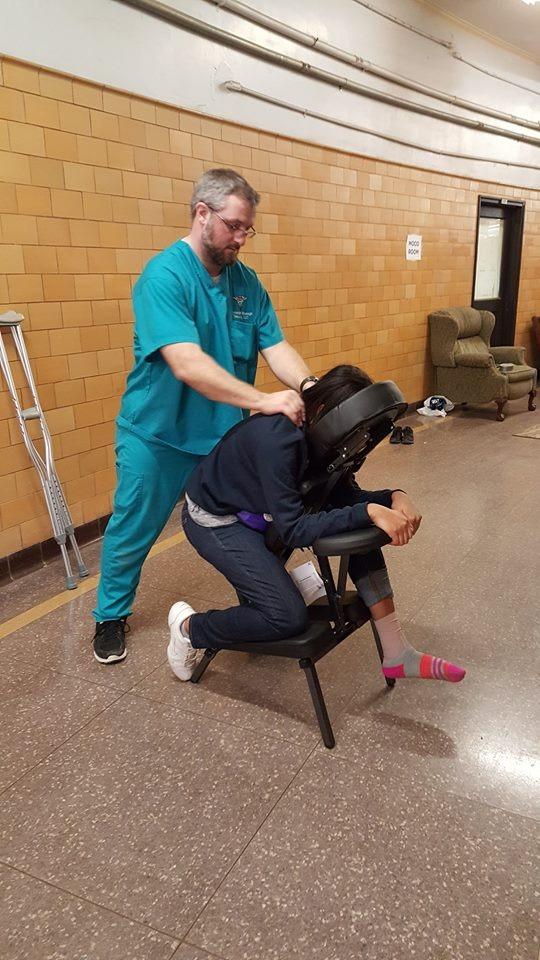 LSU student receives chair massage