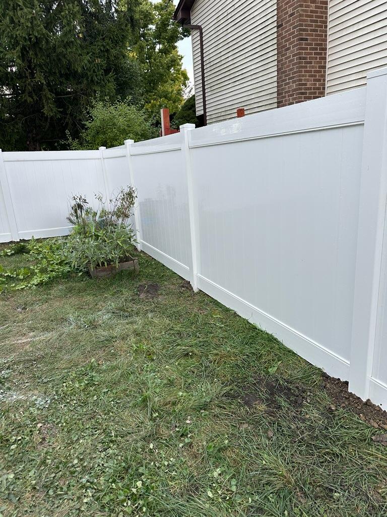 Top Rail Fence Naperville Image