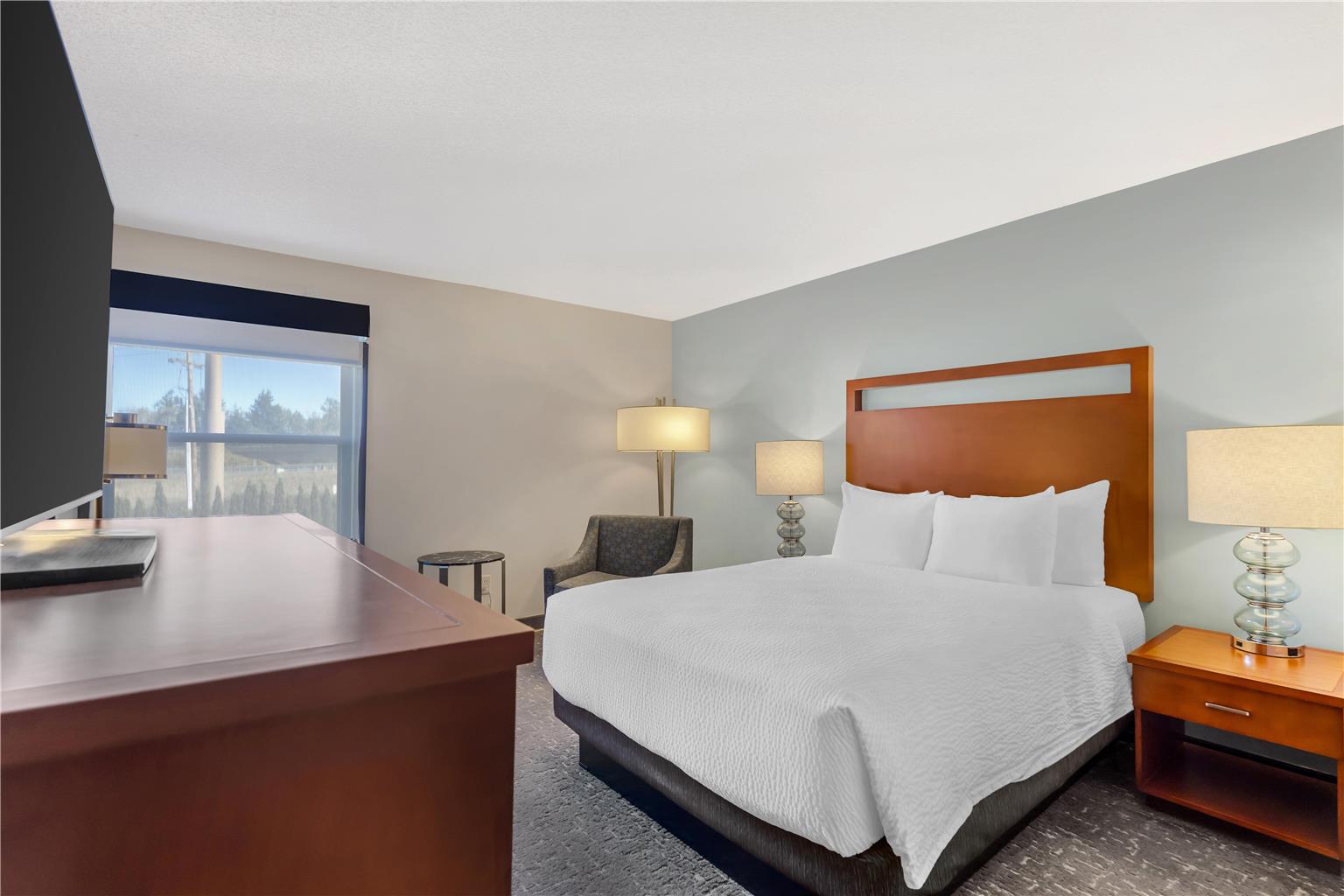 Best Western Plus Bellingham Image