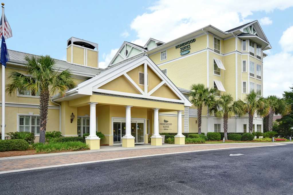 Homewood Suites by Hilton Charleston Airport Logo