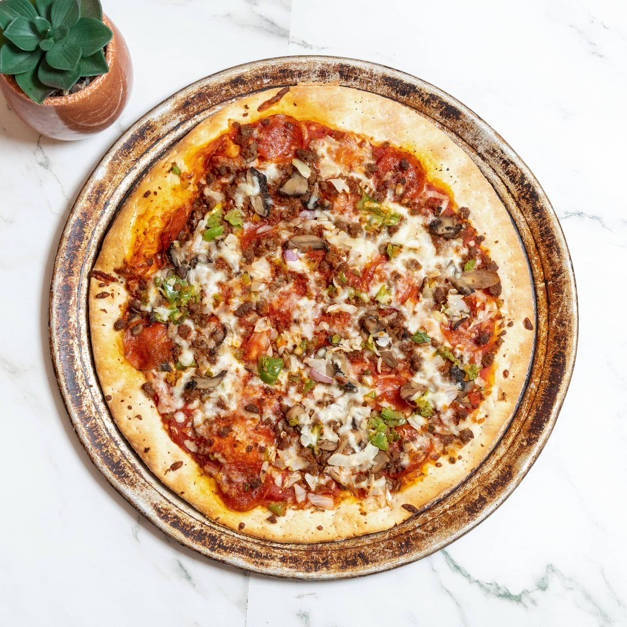 14" Thin Crust Super Combination Pizza