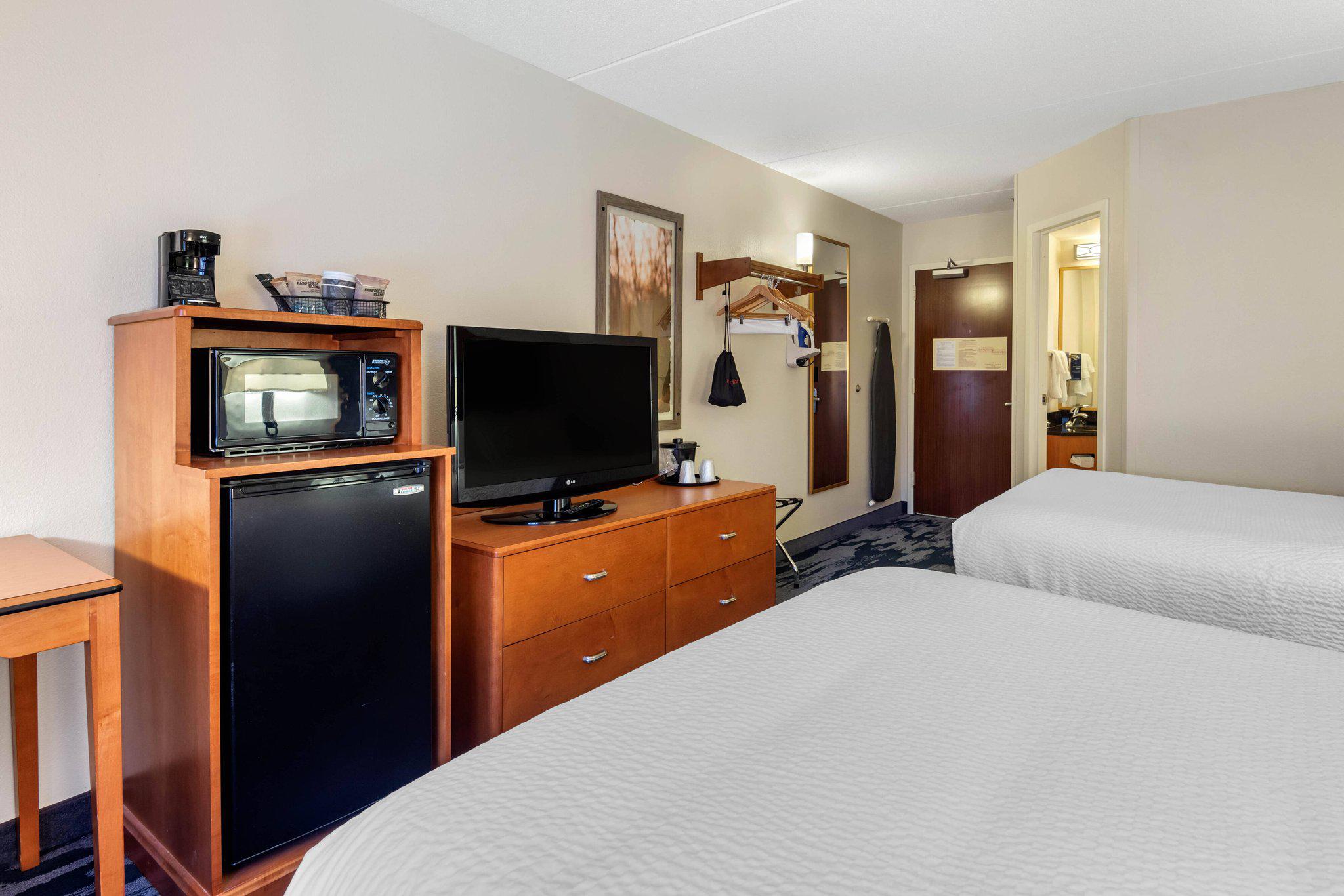 Fairfield Inn by Marriott Portland Maine Mall Photo