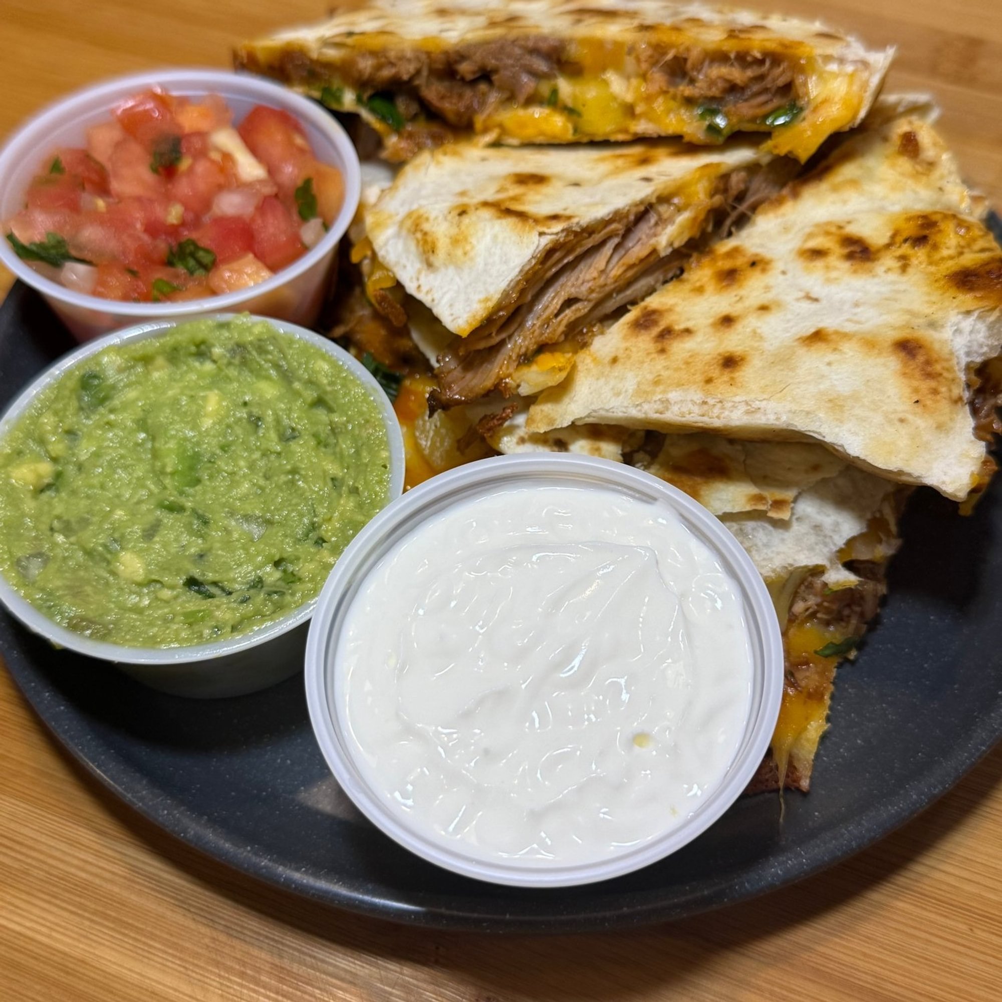 Large Quesadilla (Fonda)