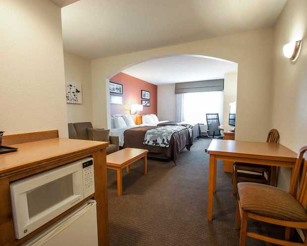 Images Sleep Inn & Suites Lake of the Ozarks