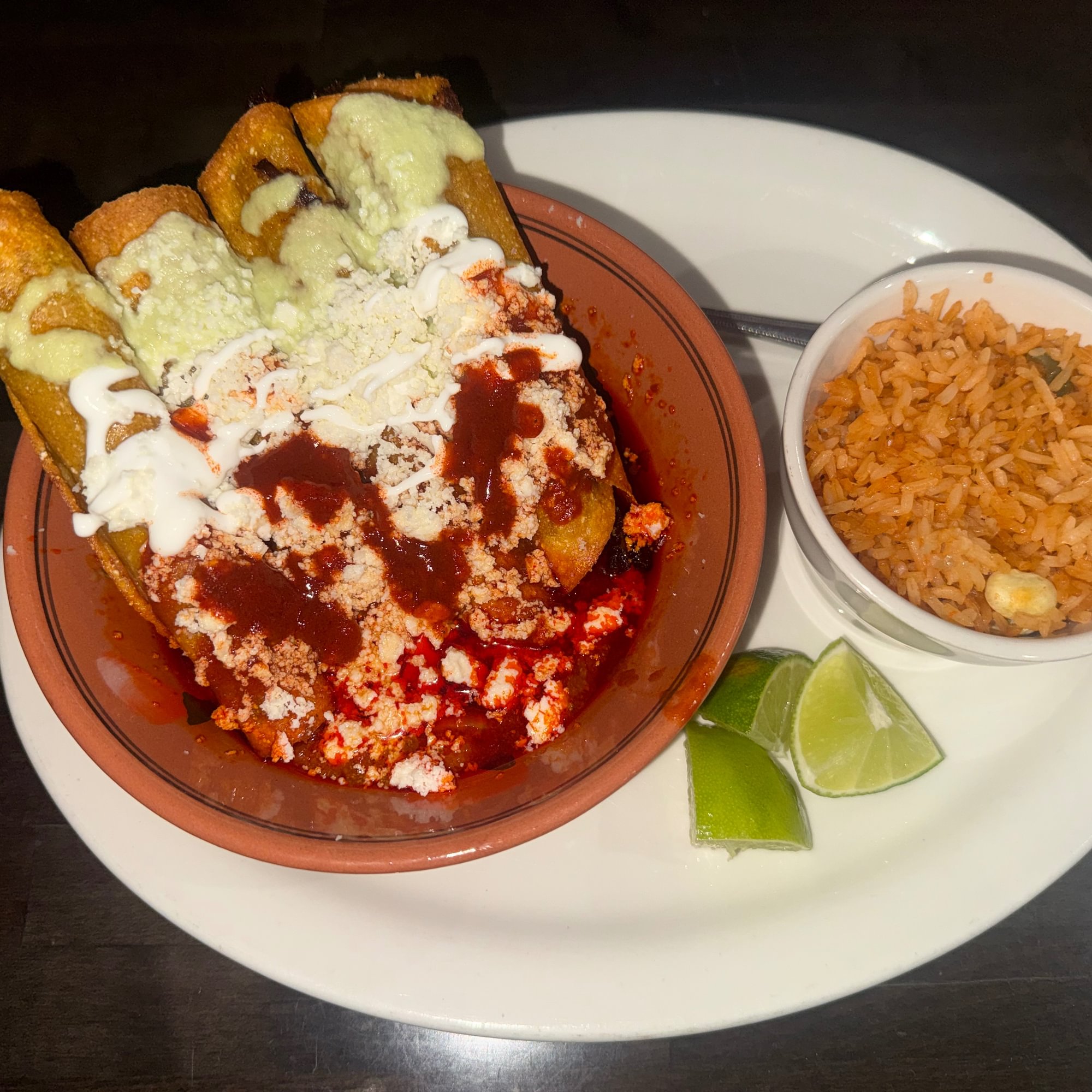 Taquitos Fritos De Birria
