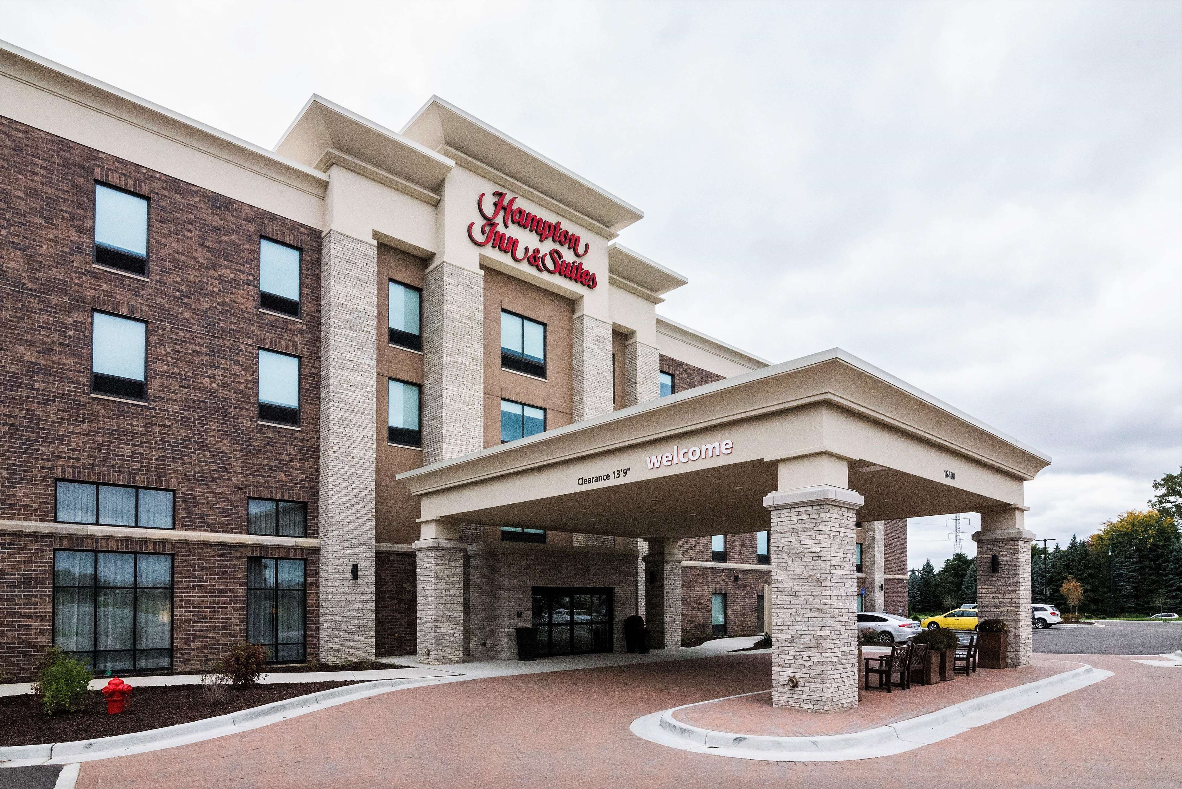 Hampton Inn & Suites Allen Park Photo