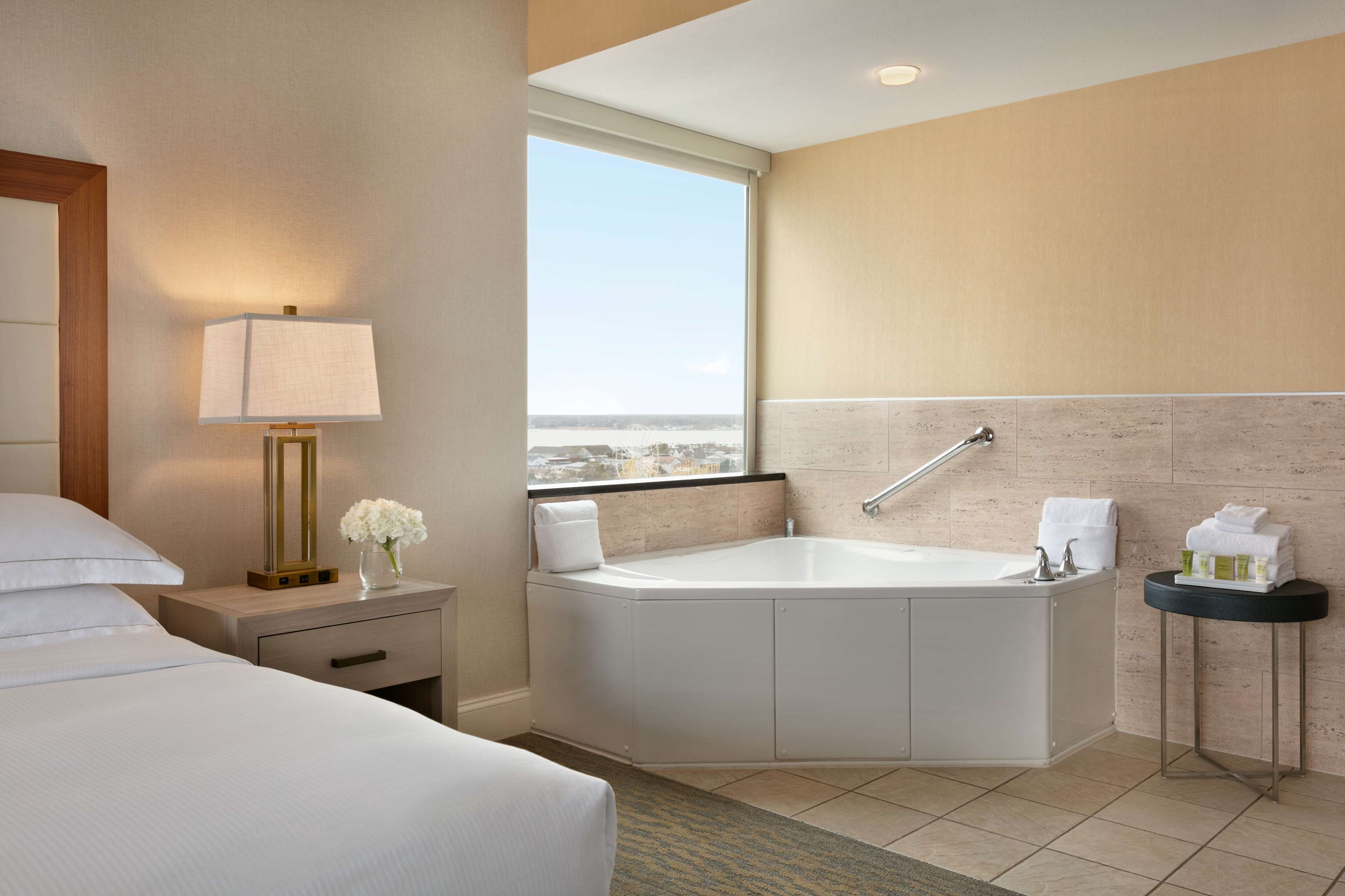 Guest room bath