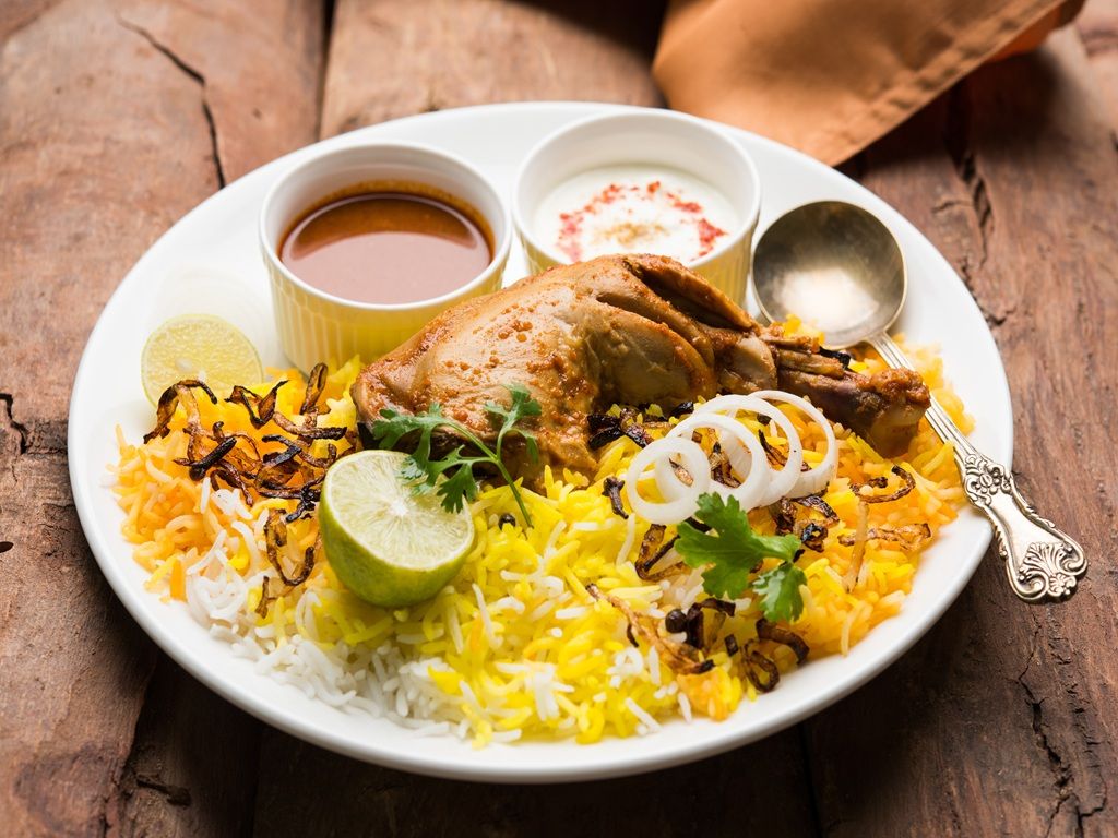 Hyderbadi Chicken Dum Ka Biryani