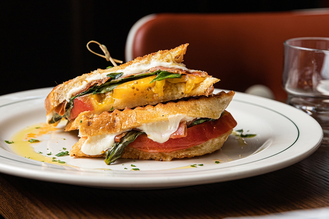 Mozzarella Handheld