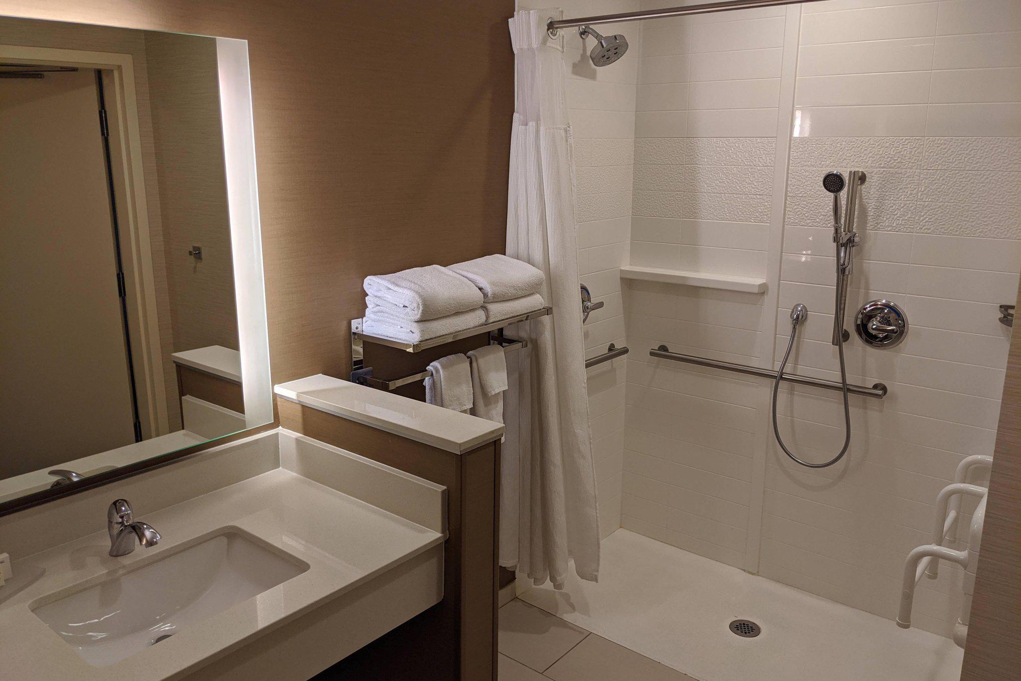 Fairfield Inn & Suites by Marriott Phoenix Tempe/Airport Photo