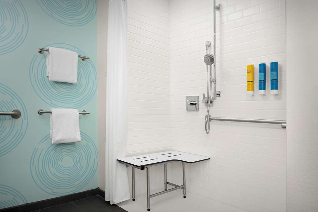 Tru by Hilton Jacksonville Airport I-95 Image