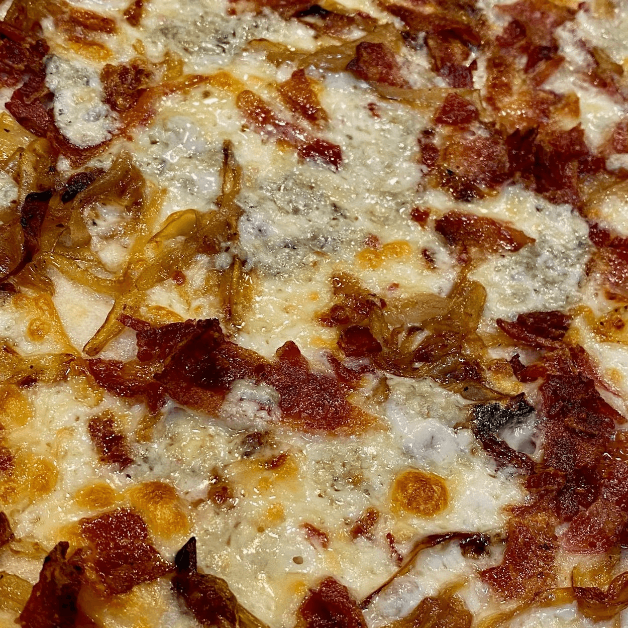 Bacon Blu Pizza