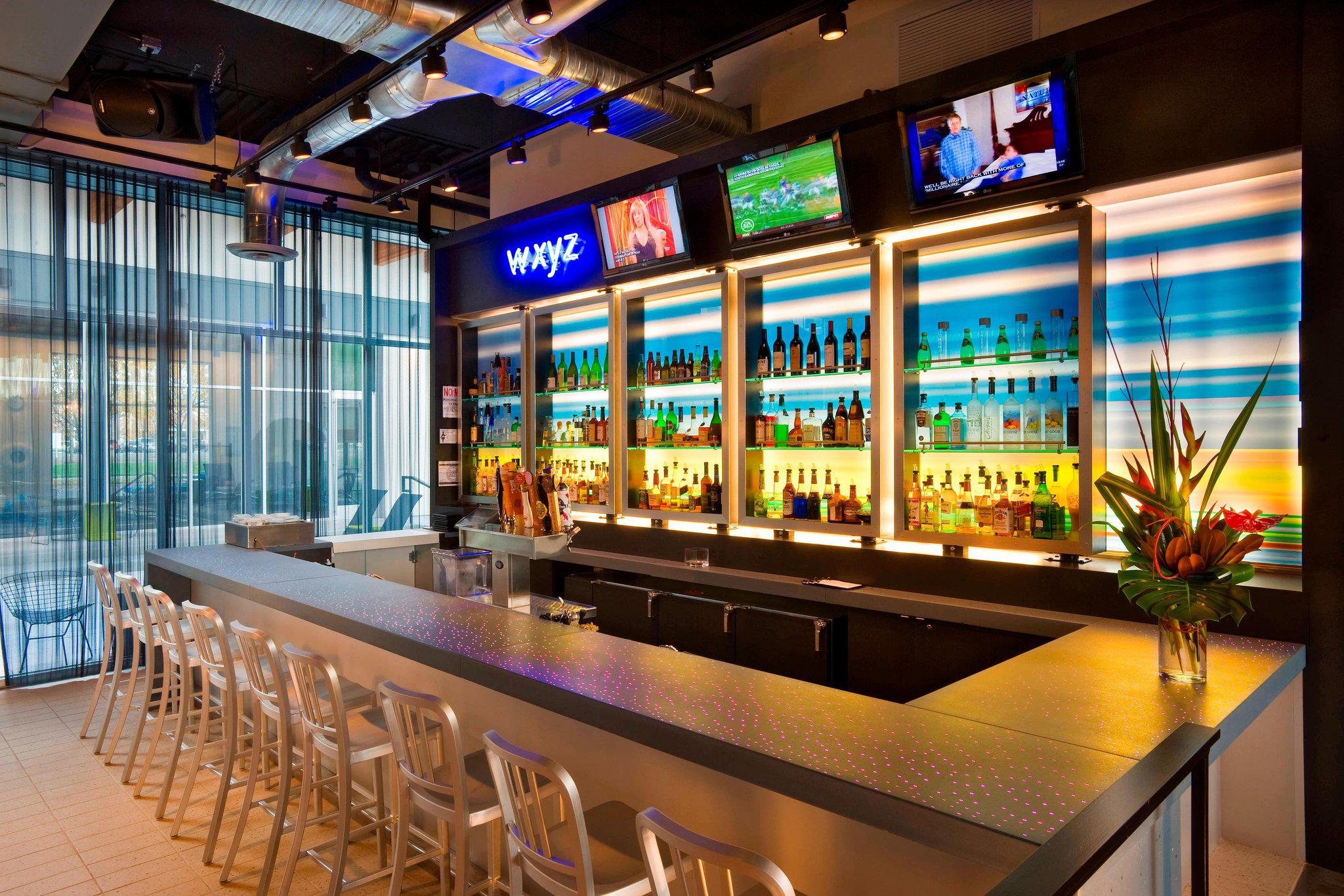 Aloft Portland Airport at Cascade Station Photo