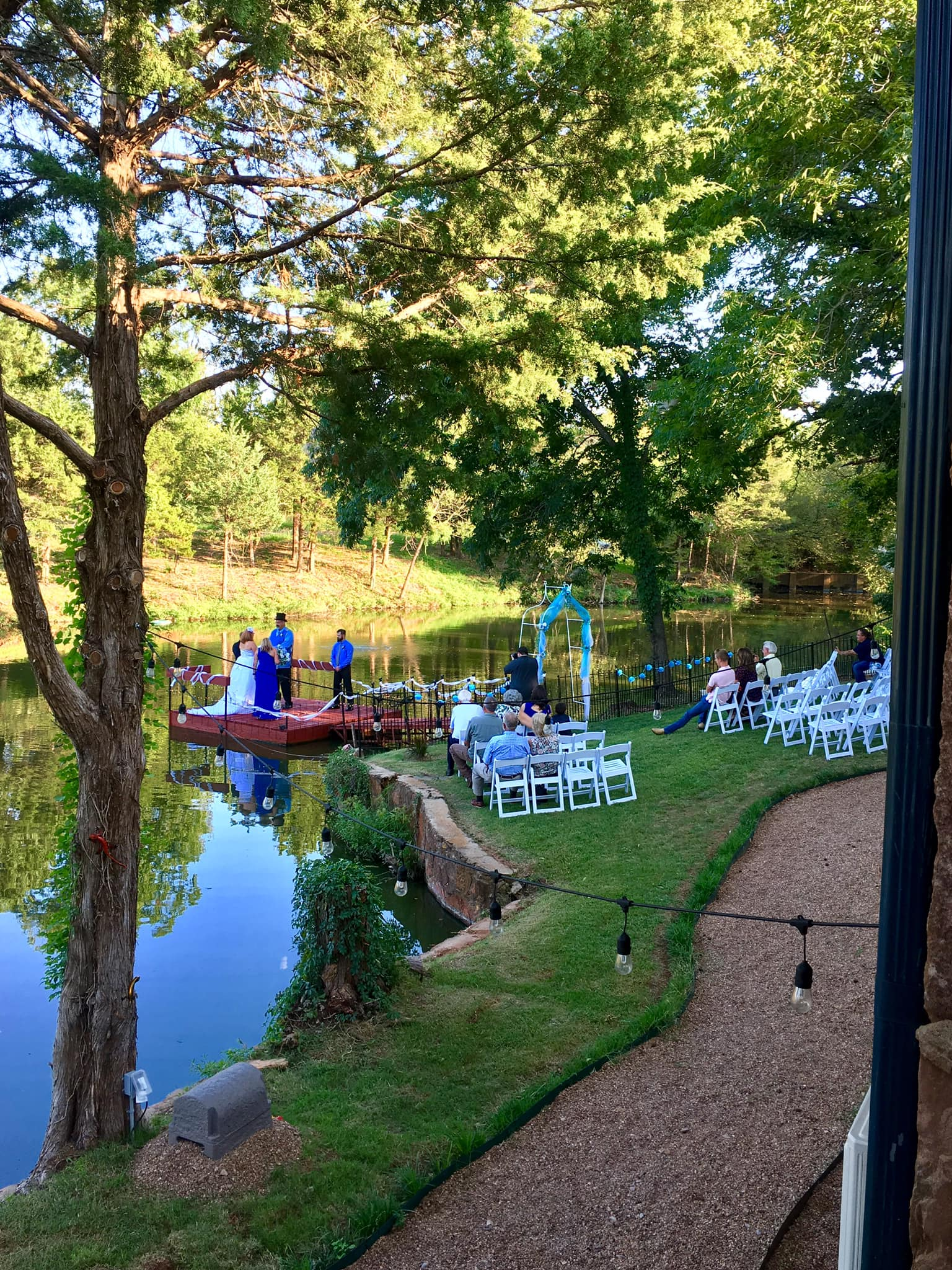 Forest Lake Chapel Photo